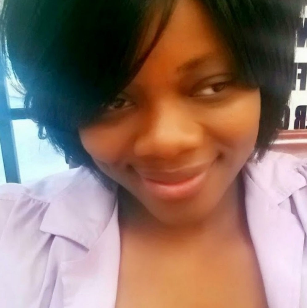 Meet your Posher, Latonya